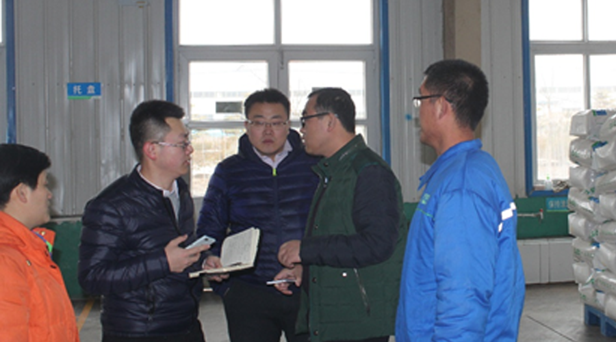 1488331732705372.png 伊利原料奶事業部質量管理部對根源倉庫進行現場評估.png